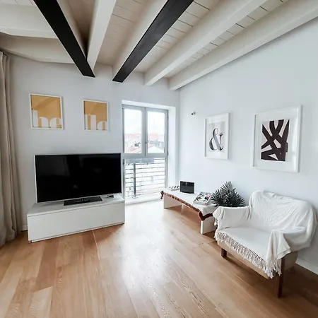 Apartment Garden Penthouse - Large & Trendy Flat, Milan