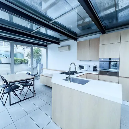 Garden Penthouse - Large & Trendy Flat, Milan