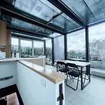 Garden Penthouse - Large & Trendy Flat,
