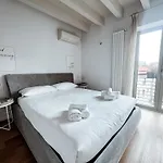 Garden Penthouse - Large & Trendy Flat, * Милан
